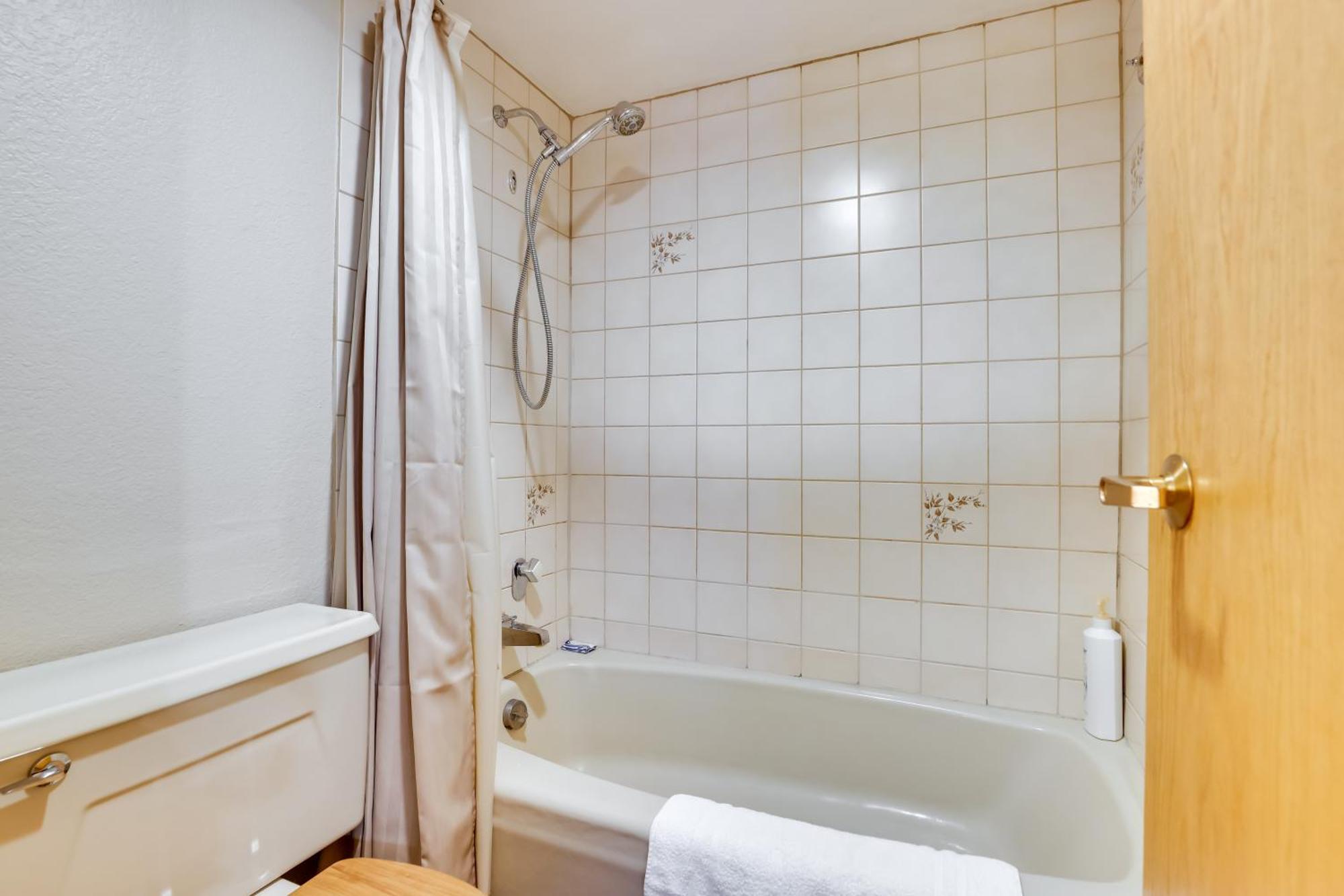 Ski-Inandski-Out Retreat With Iron Horse Pool Access! ウィンターパーク エクステリア 写真